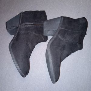 FADED GLORY SIZE 10 BLACK BOOTIES